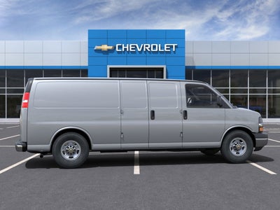 2025 Chevrolet Express Cargo 3500 WT