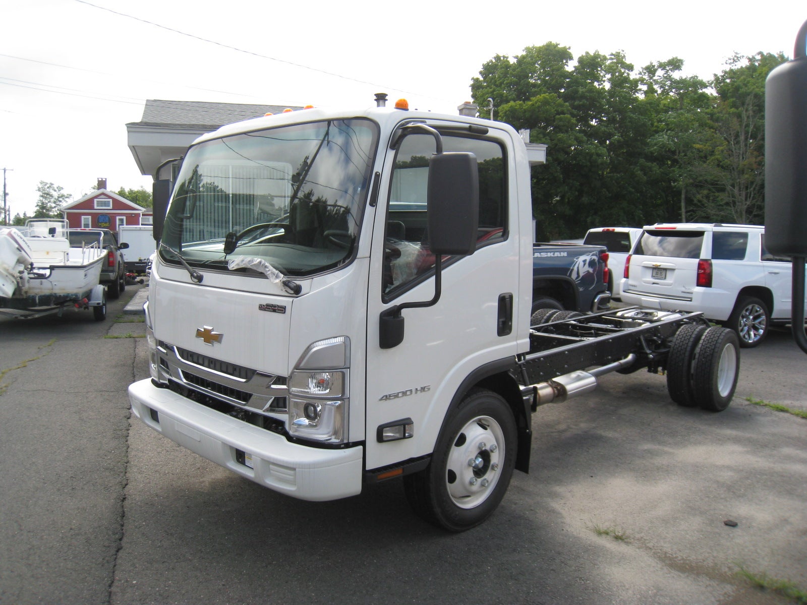 2024 Chevrolet Low Cab Forward 4500 Base