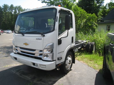 2024 Chevrolet Low Cab Forward 4500 HG Base